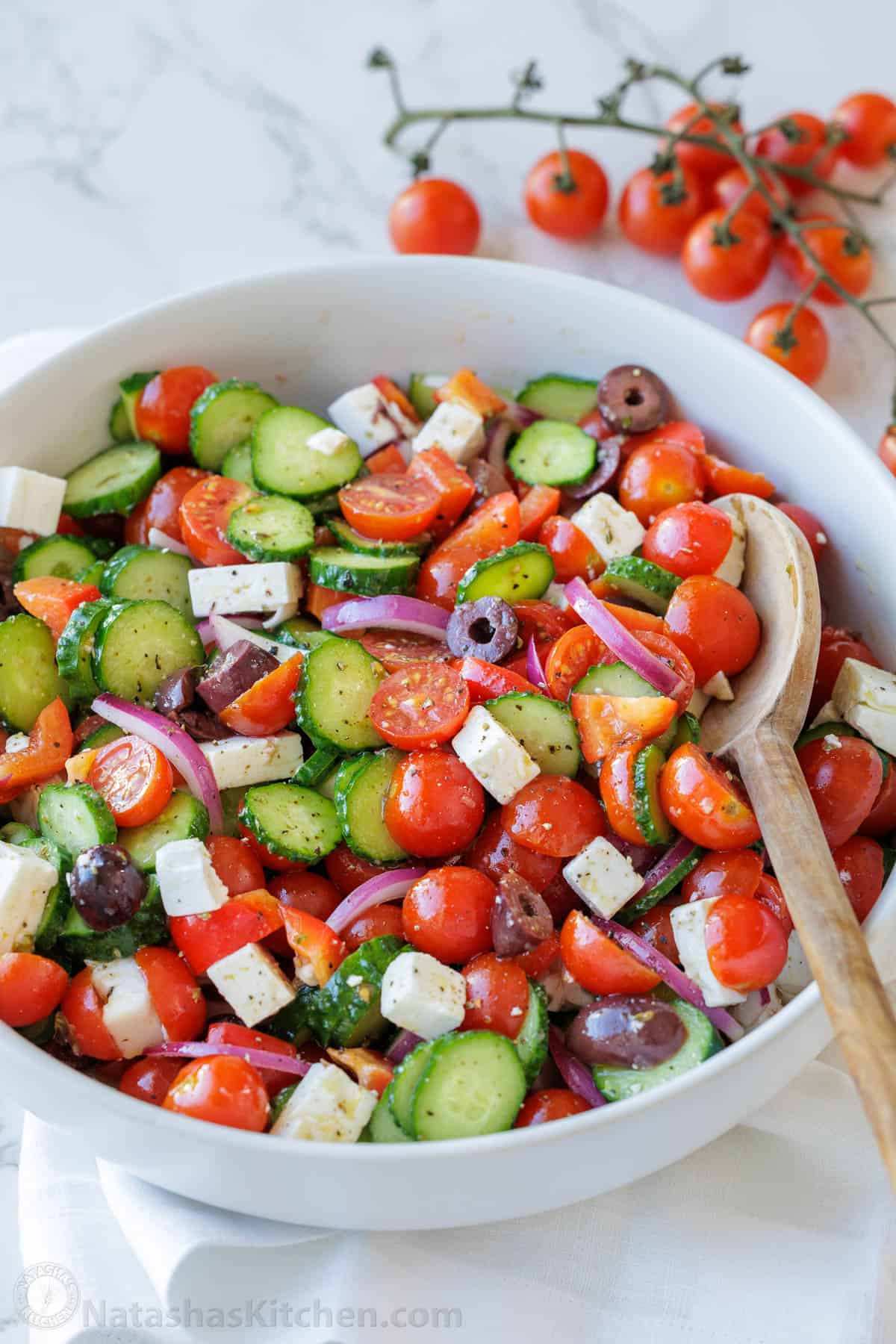 Summer's Go-To: Easy Greek Salad Bursting with Mediterranean Flavor